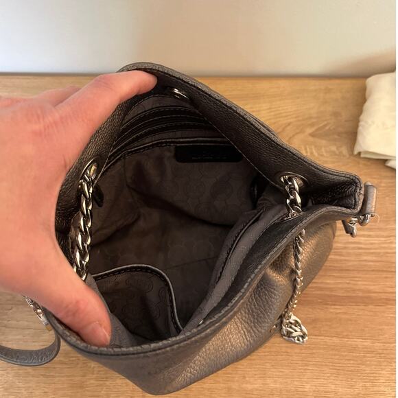 Michael Michael Kors Silver Pebbled Leather Shoulder Crossbody Bag w/ Dustbag - Picture 7 of 13